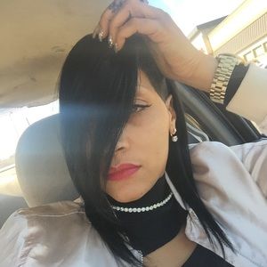 Meet your Posher, Felicia